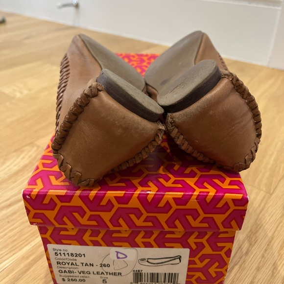 Tory Burch Flats - Tan - Size 5 - Picture 6 of 8